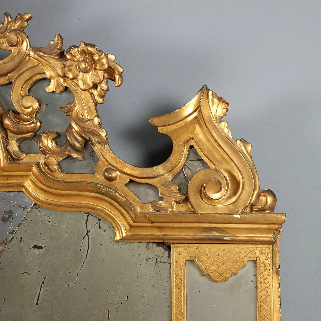 Carved and gilded wooden fireplace, 18th century 7