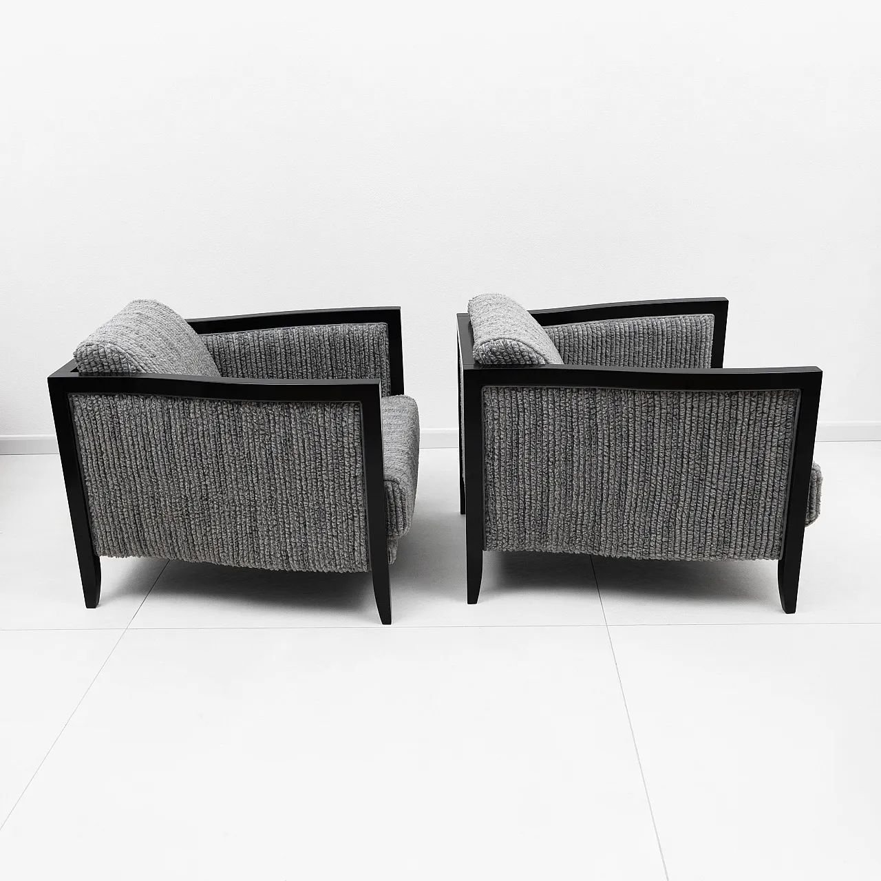Pair of armchairs in lacquered wood and ribbed velvet, 1970s 5