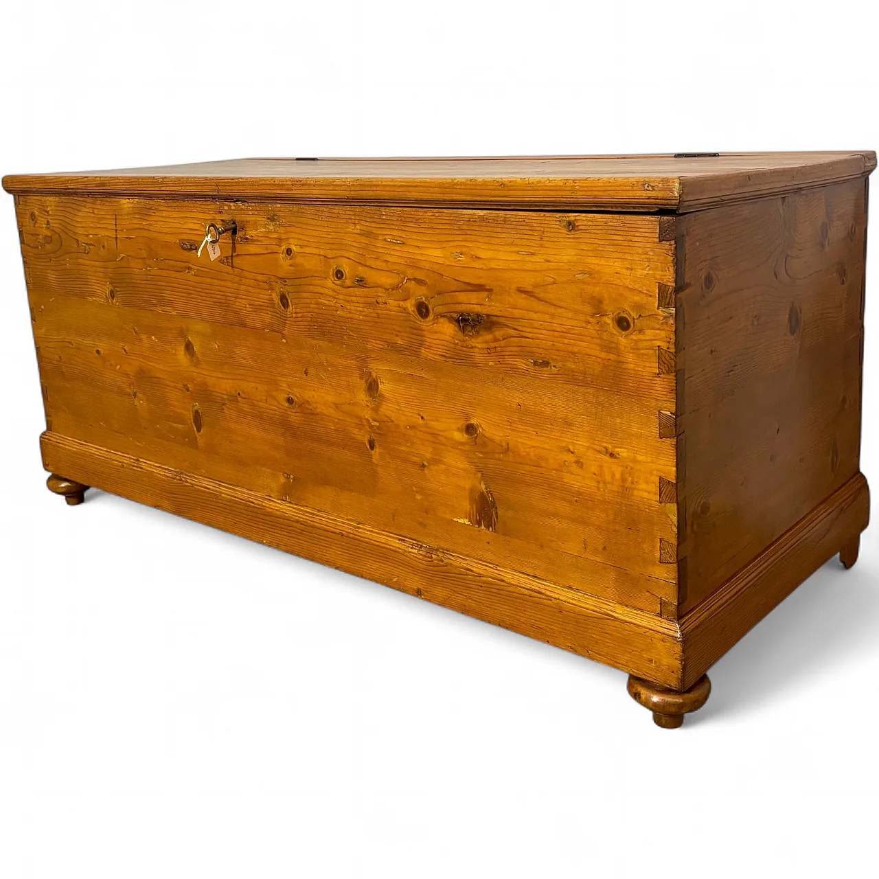 Tuscan trunk, poor art, 19th century 9