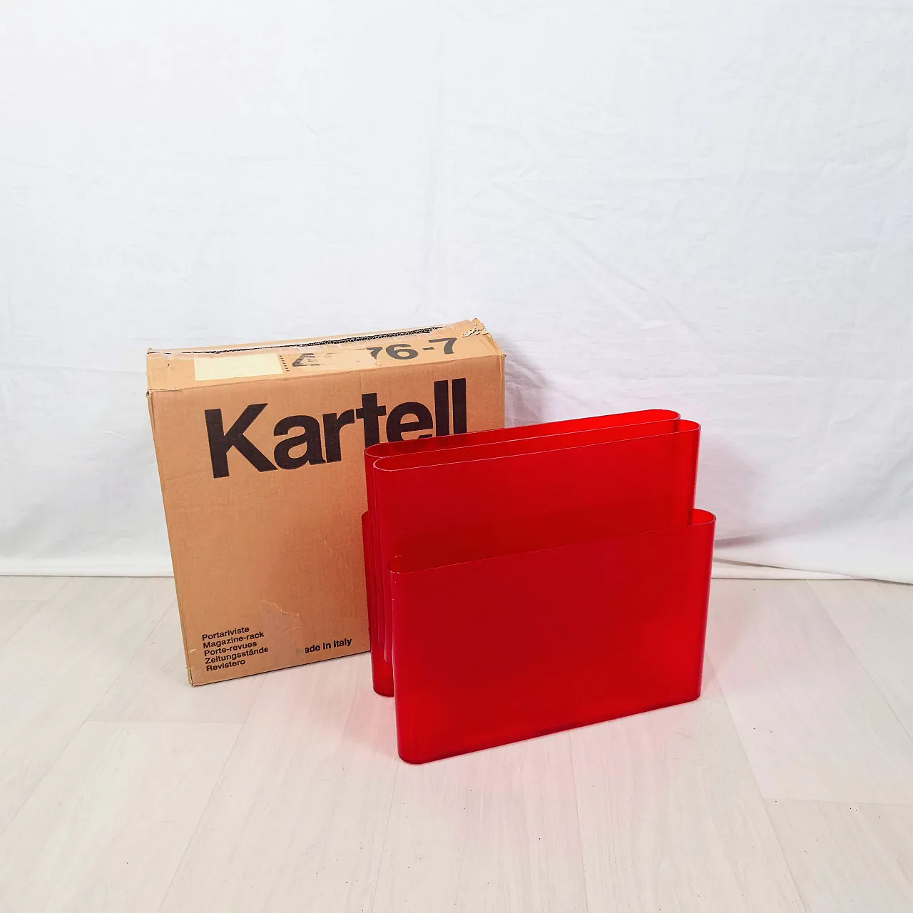 Magazine rack  by Giotto Stoppino for Kartell, 90s 1