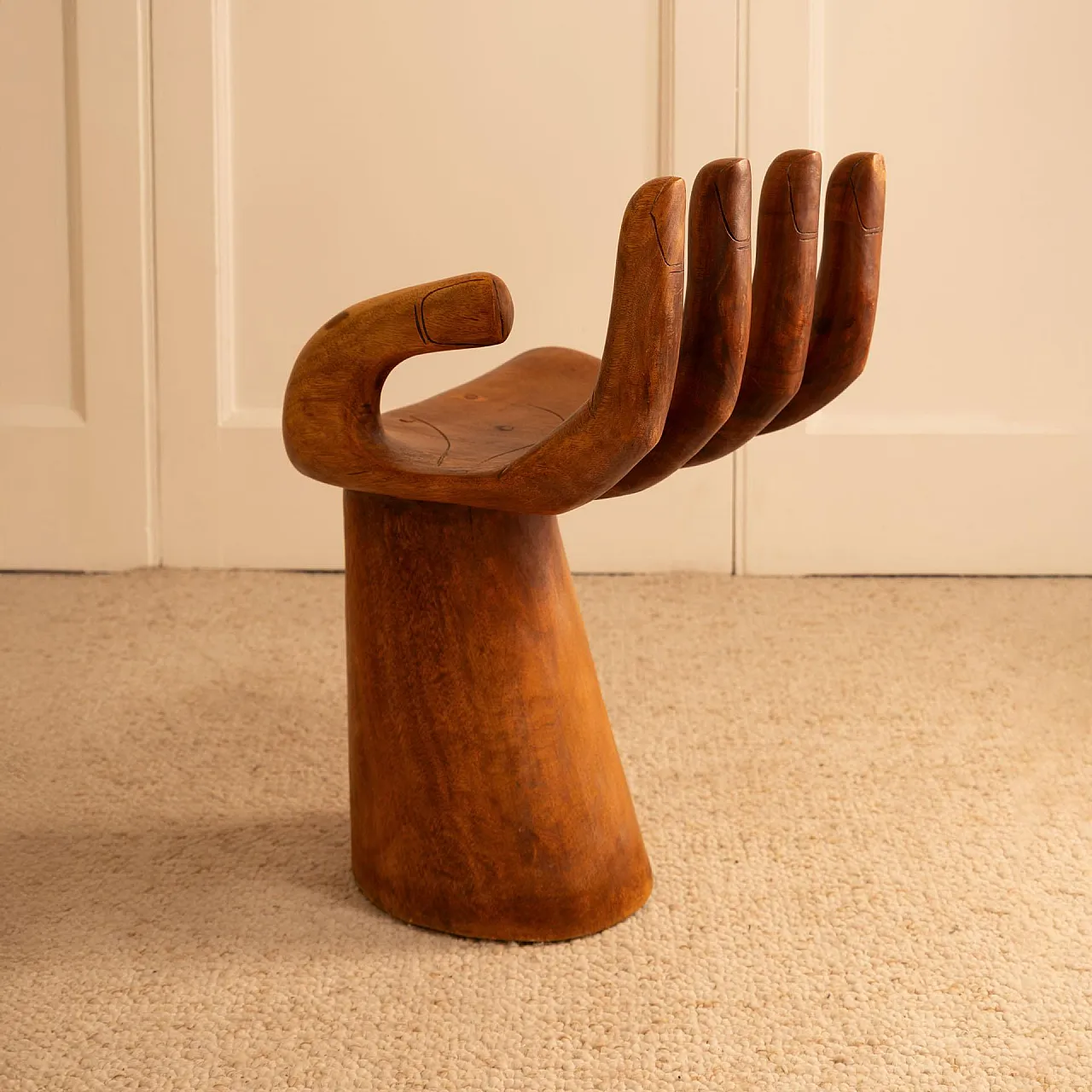 Wooden stool-chair in the shape of a hand, 20th century 5