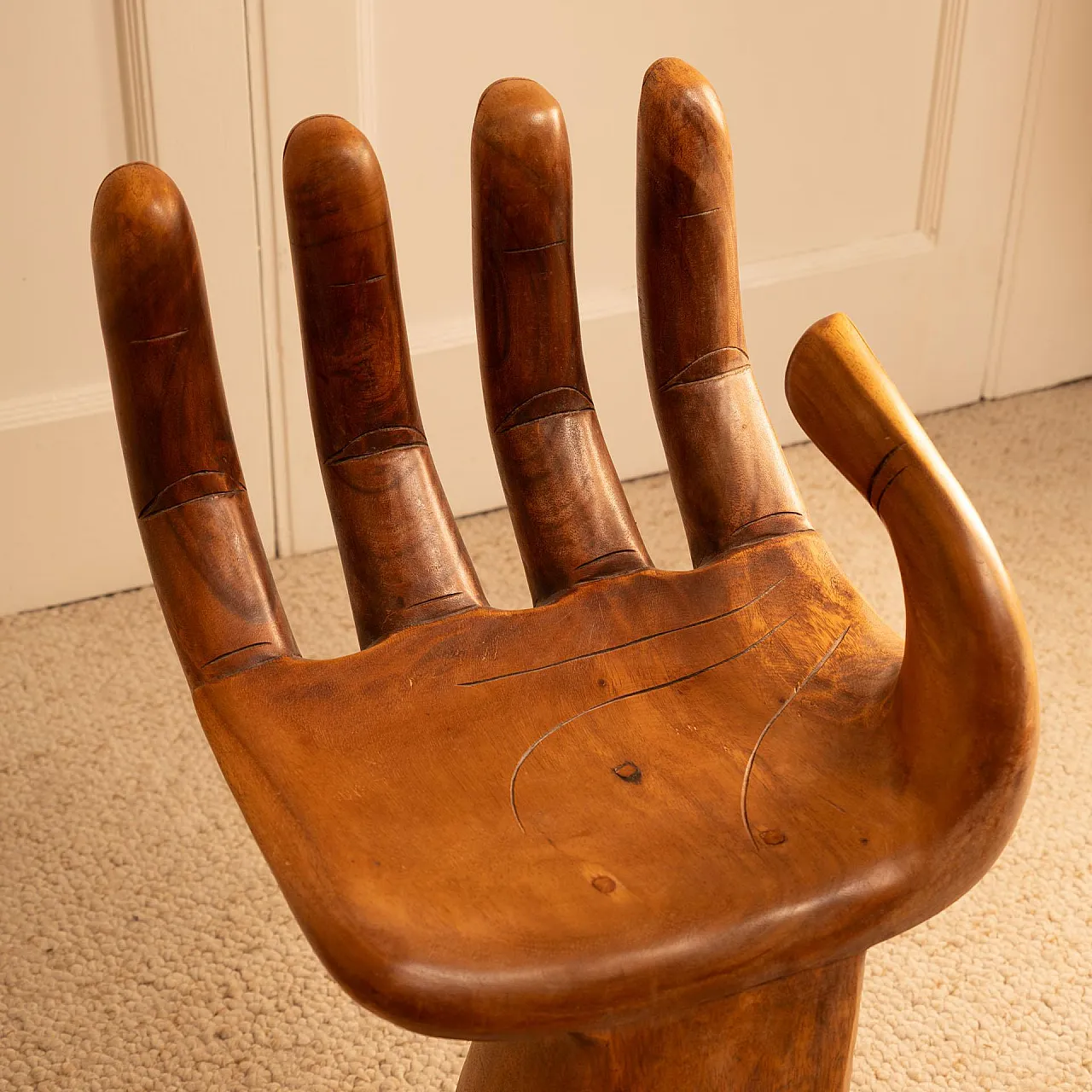 Wooden stool-chair in the shape of a hand, 20th century 7