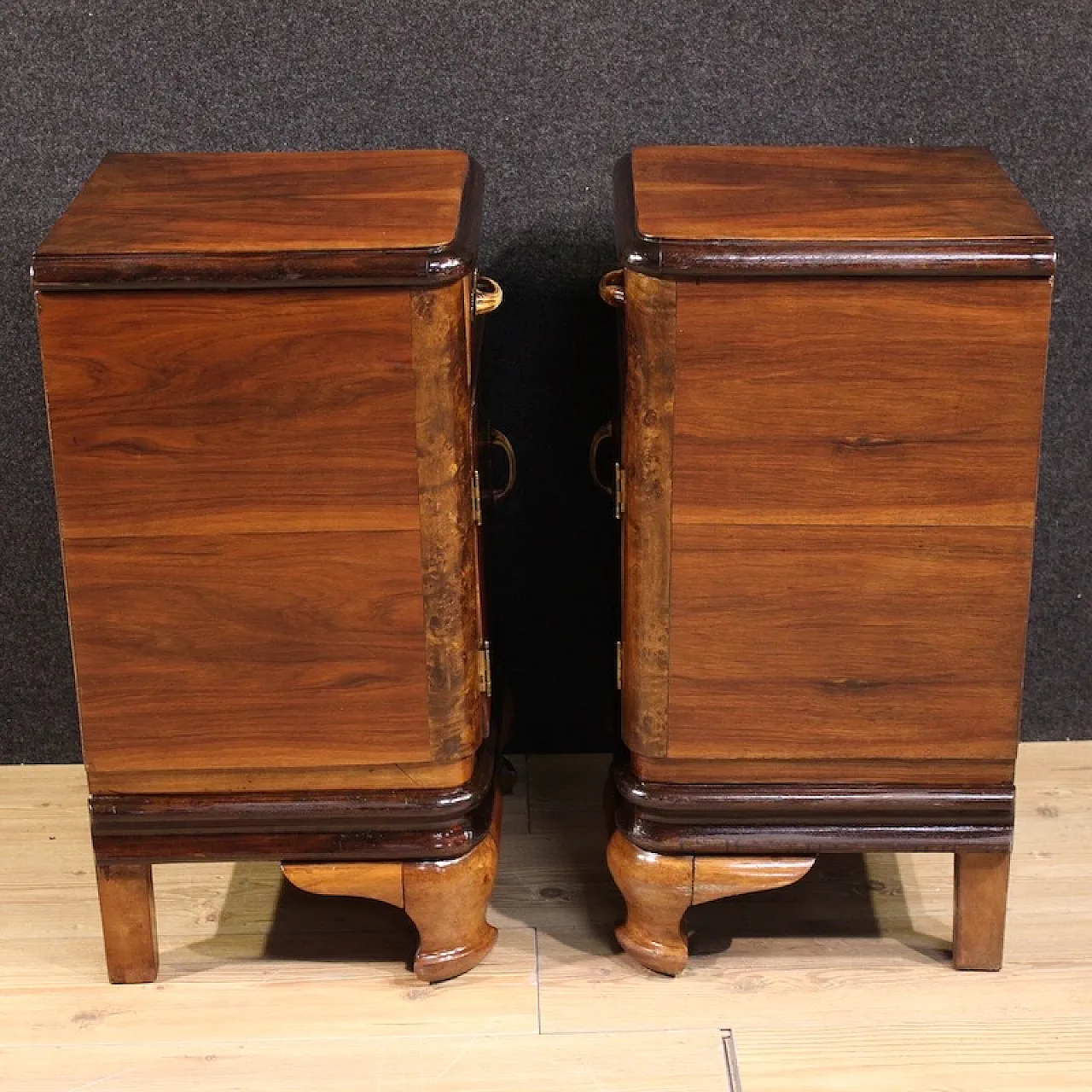 Pair of Italian bedside tables, 20th century 3
