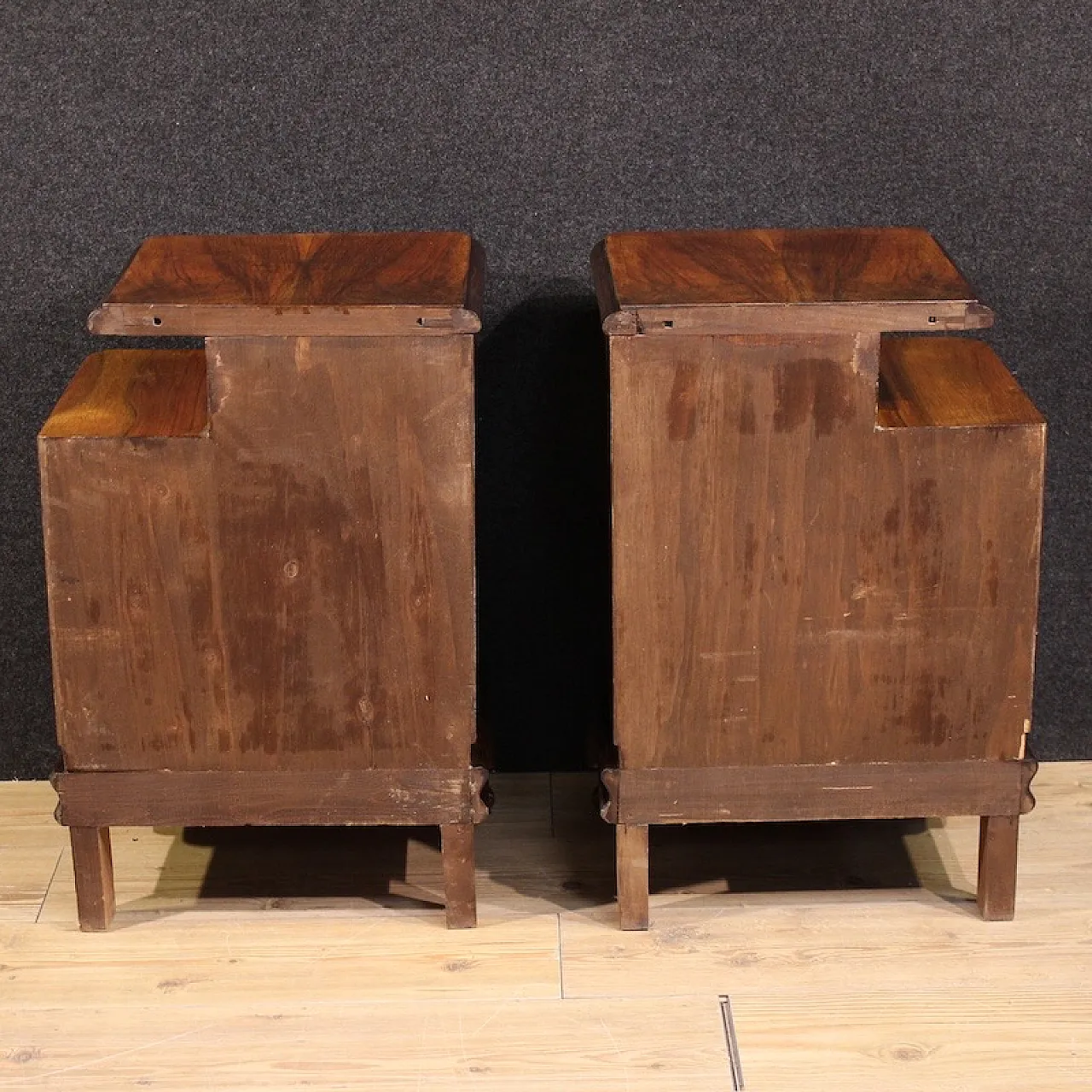 Pair of Italian bedside tables, 20th century 10