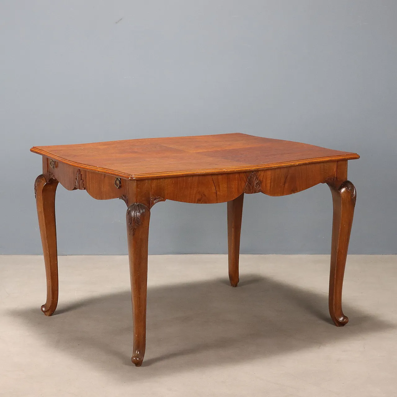 Walnut table, early 20th century 1