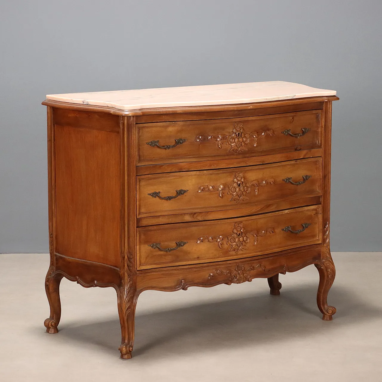 Baroque style walnut chest of drawers, 20th century 1