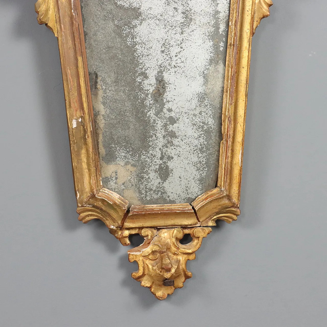 4 Fans in carved and gilded wood, 18th century 10