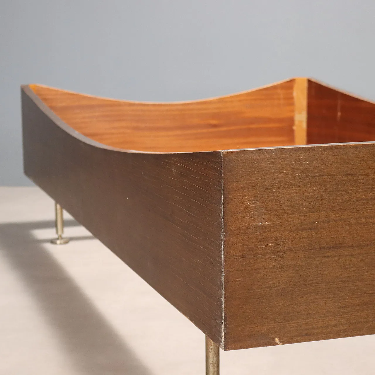 Pair of beds in exotic veneered wood and chrome metal, 20th century 5