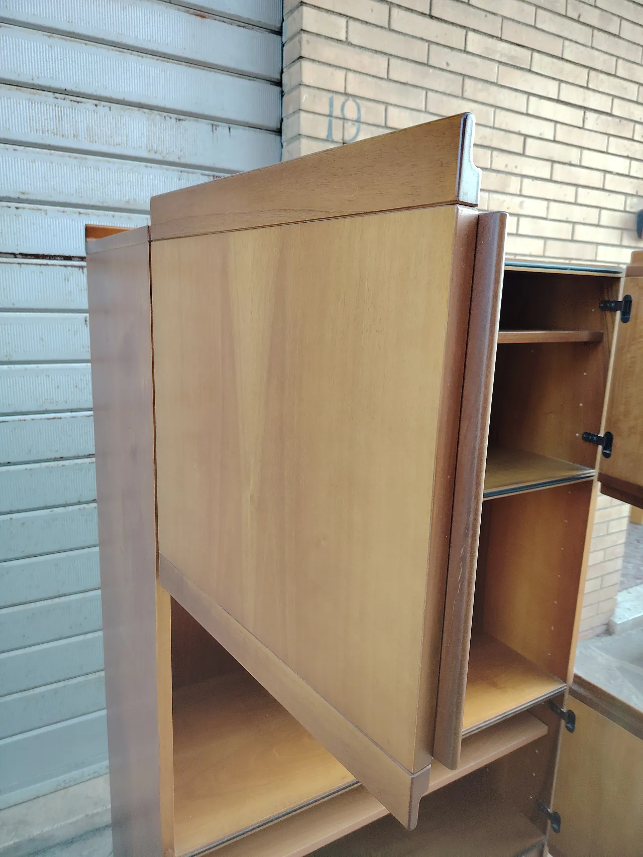 Credenza modello Fiorenza di Tito Agnoli per Molteni, anni '90 9