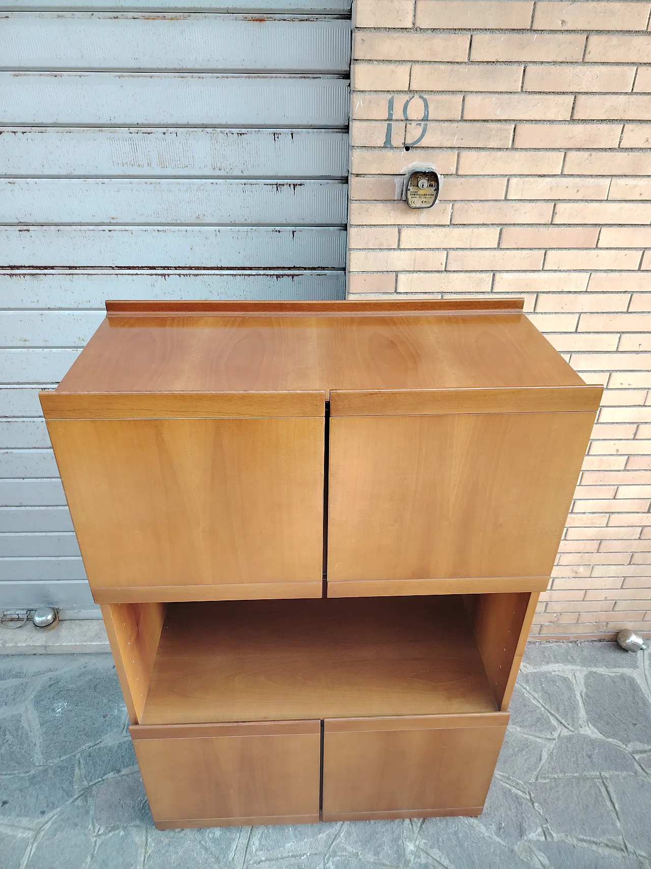 Credenza modello Fiorenza di Tito Agnoli per Molteni, anni '90 11