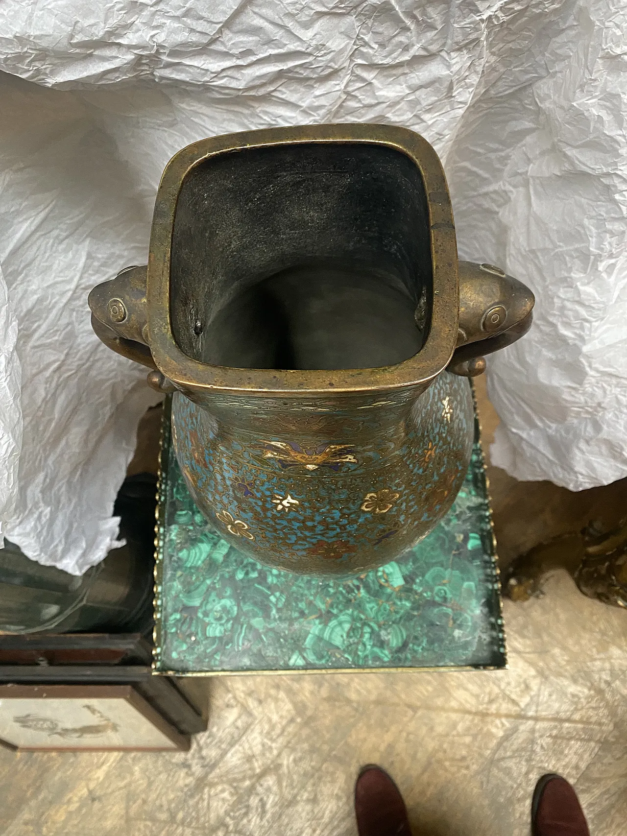 Cloisonné enamel vase with elephant handles 5