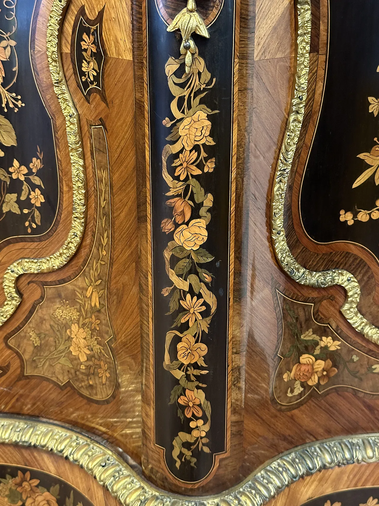 Napoleon III moved servant with gilded bronzes, Paris, mid-19th century 15