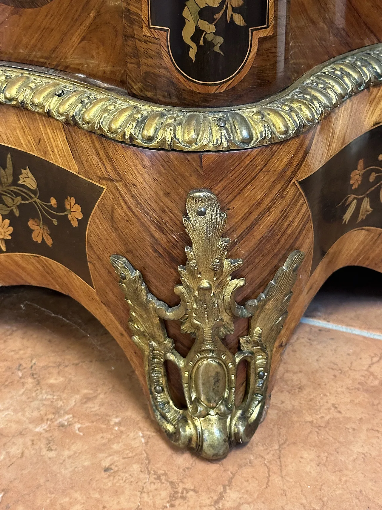 Napoleon III moved servant with gilded bronzes, Paris, mid-19th century 18