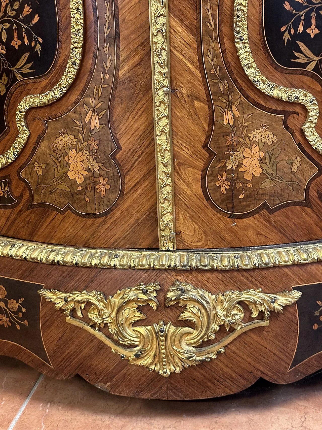 Napoleon III moved servant with gilded bronzes, Paris, mid-19th century 19