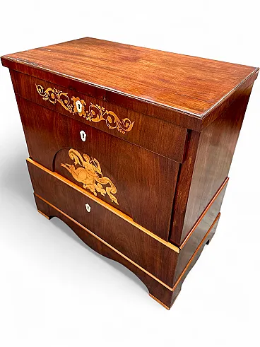 Biedermeier chest of drawers inlaid in mahogany, bone escutcheons, early 19th century