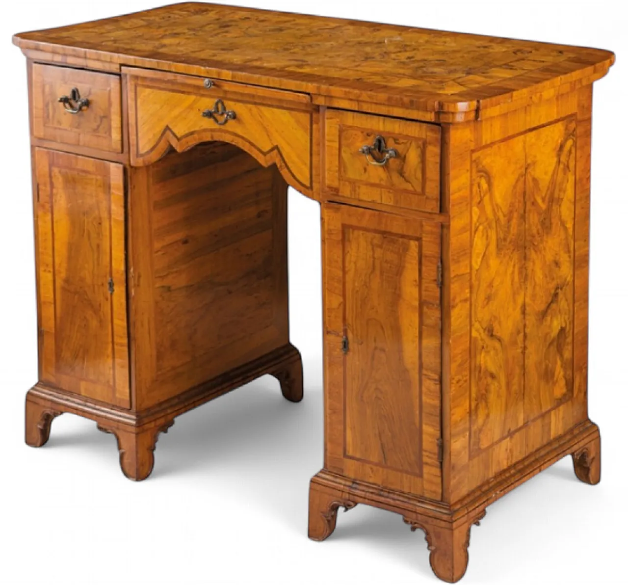 Louis XVI center desk in walnut root, Veneto, late 18th century 18