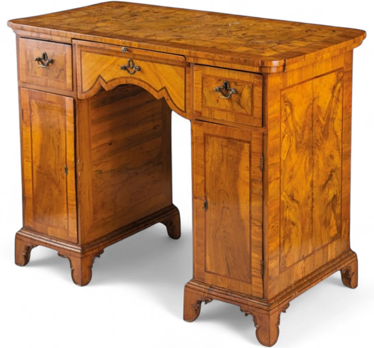 Louis XVI center desk in walnut root, Veneto, late 18th century 20