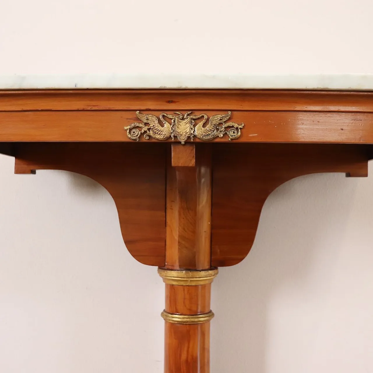Small antique console in cherry wood and marble top, early 19th century 8