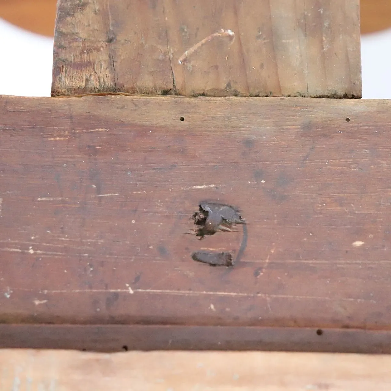 Small antique console in cherry wood and marble top, early 19th century 10