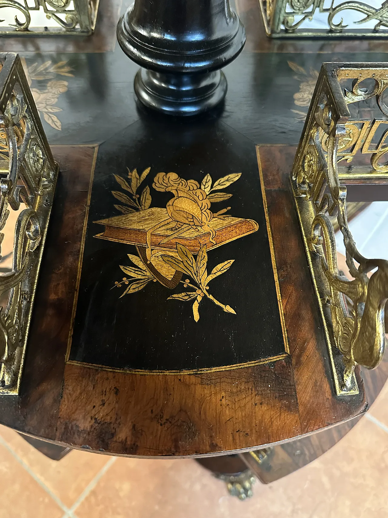 Libreria Girevole NapoleoneIII, intarsi, Francia, metà ’800 16