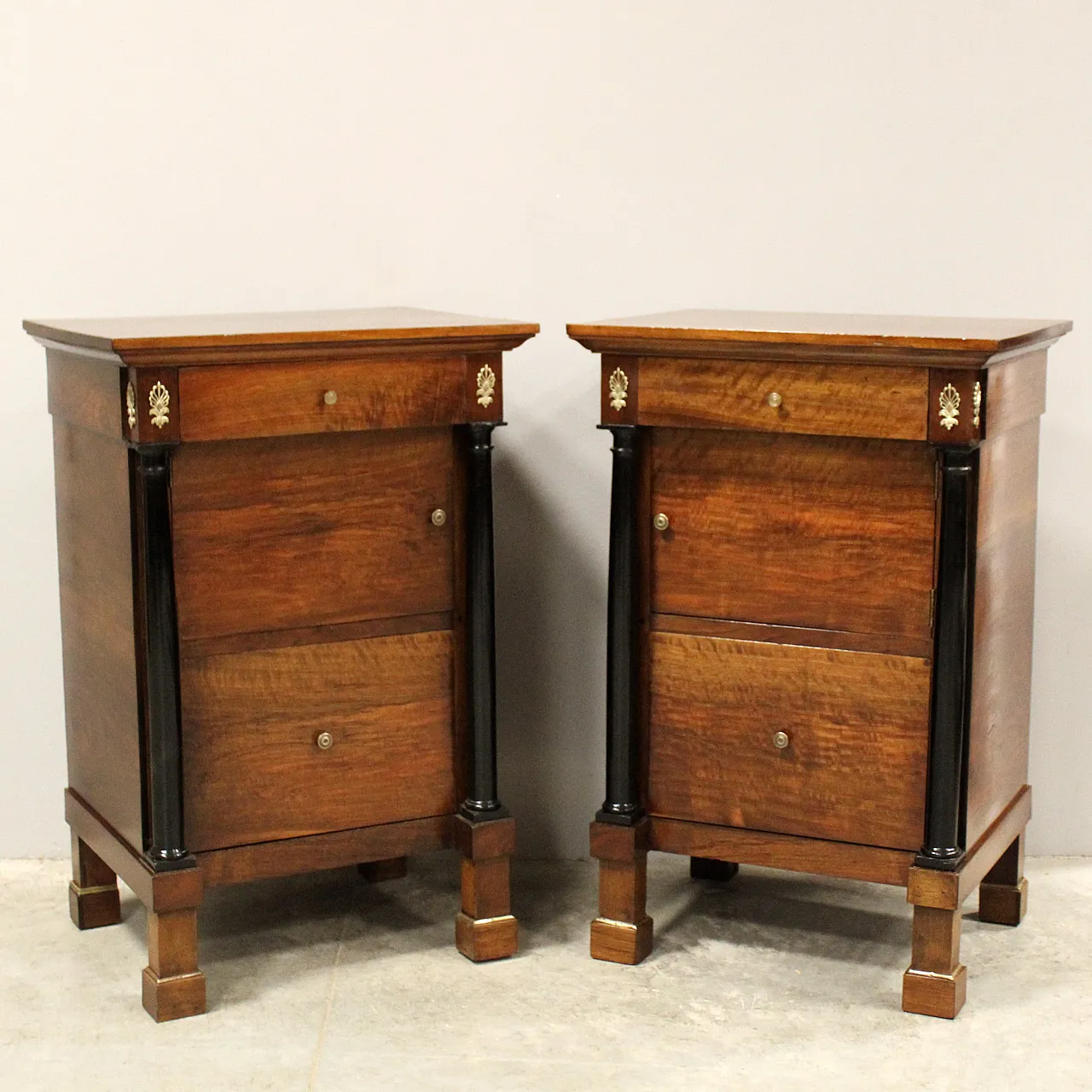 Pair of Empire bedside tables in walnut, 19th century 1