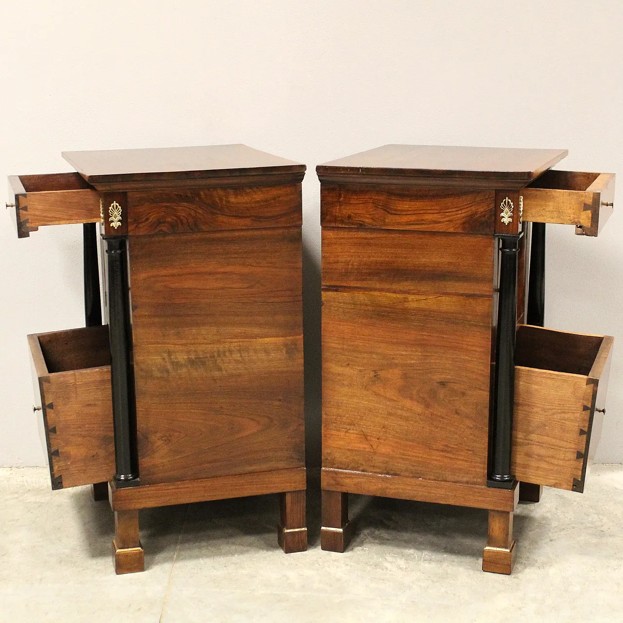 Pair of Empire bedside tables in walnut, 19th century 5
