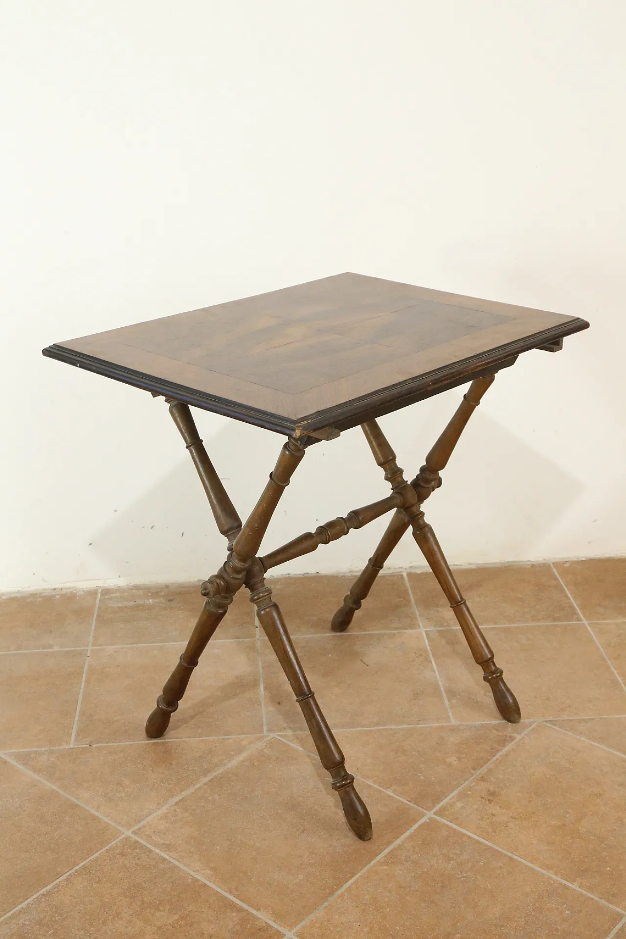 Tavolino richiudibile umbertino con gambe rocchetto, '800 9