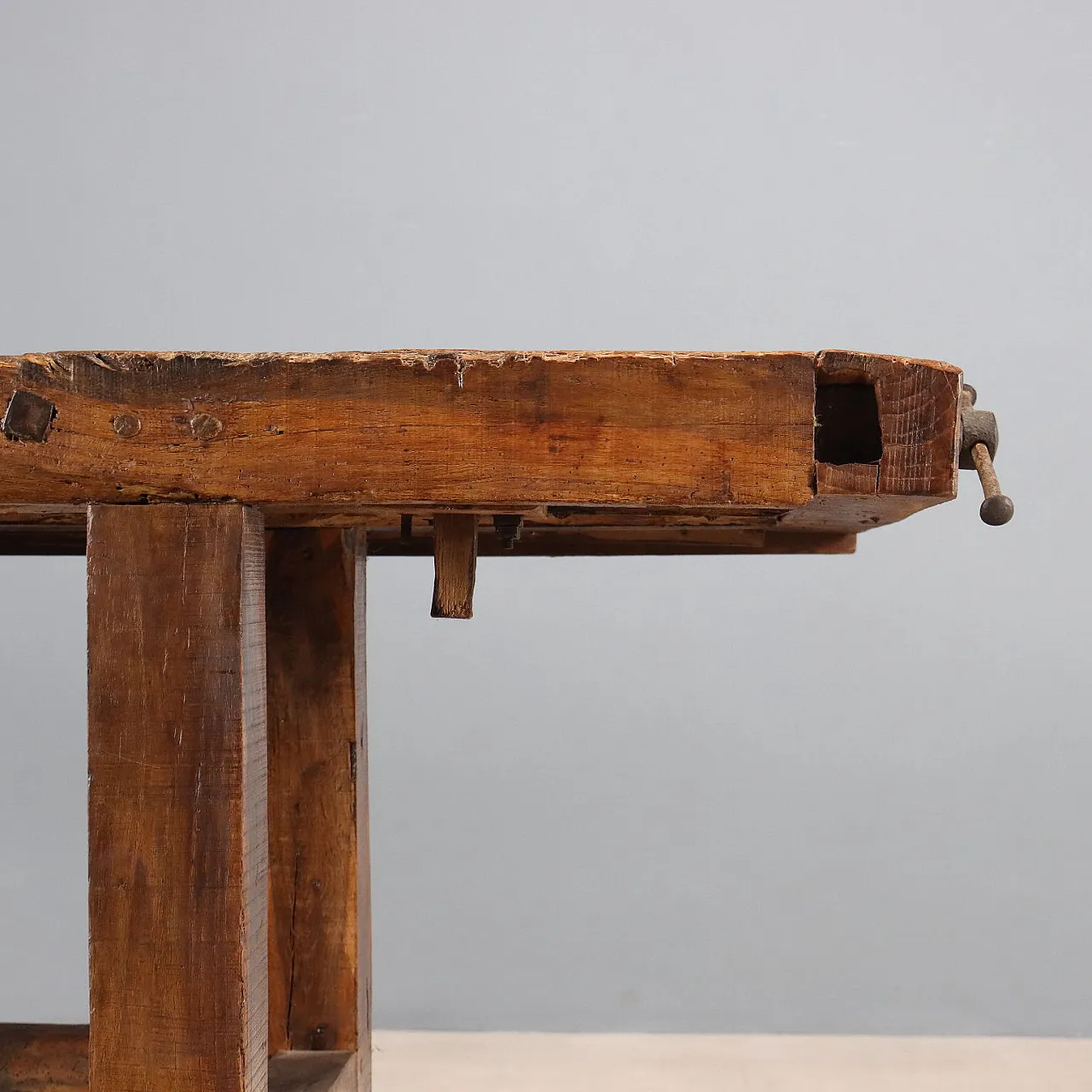 Carpenter's workbench in chestnut, 19th century 8
