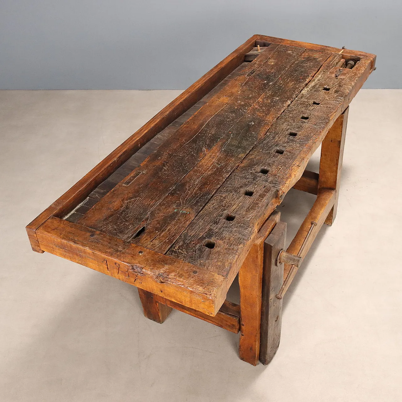 Carpenter's workbench in chestnut, 19th century 10