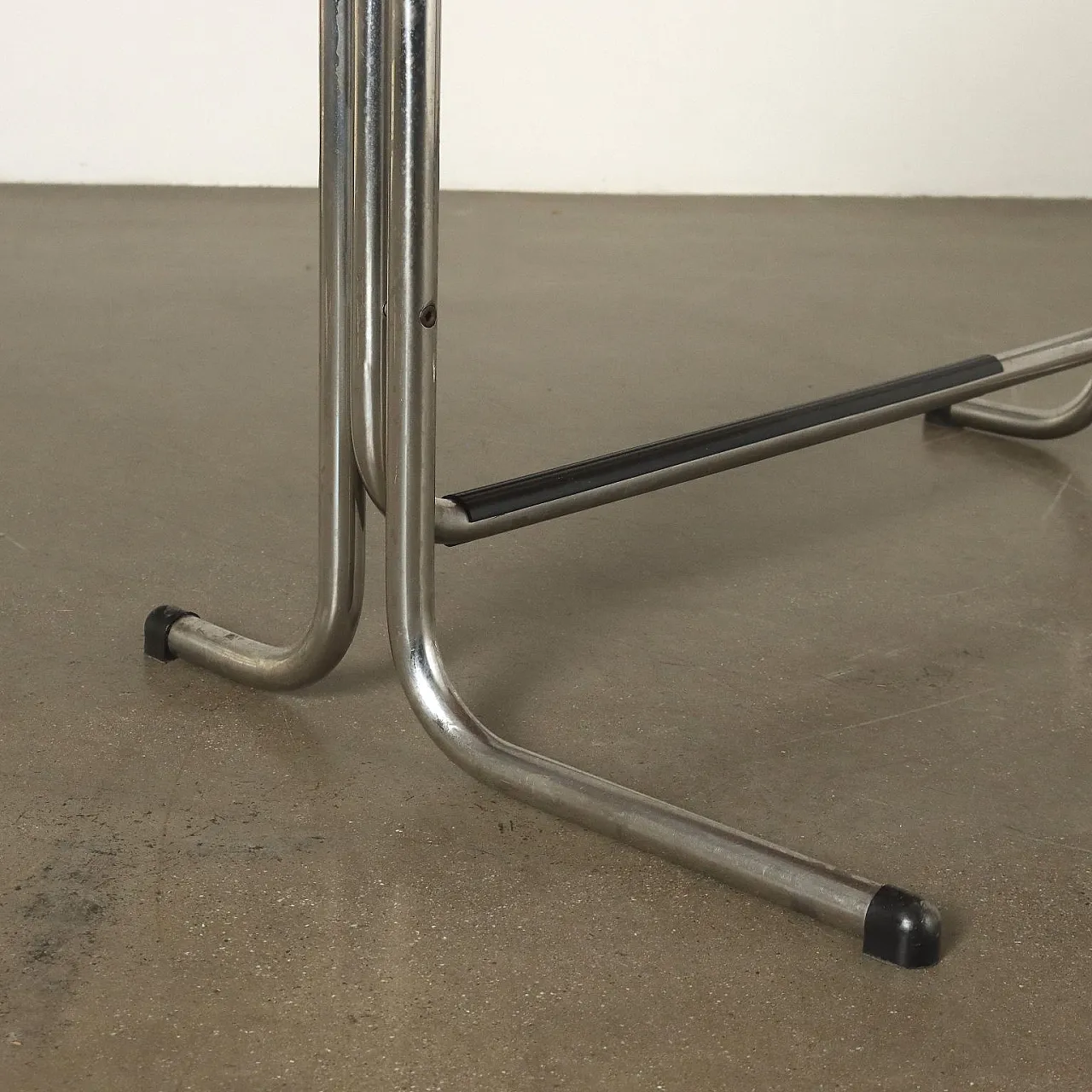 Orix orange desk by Vittorio Parigi & Nani Prina for Molteni&Co, 1970s 7