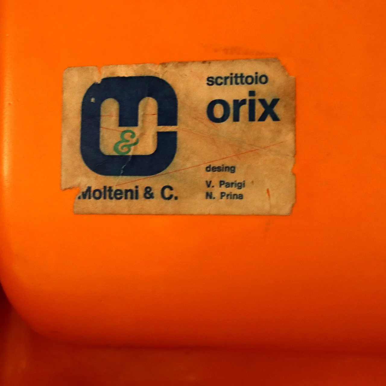 Orix orange desk by Vittorio Parigi & Nani Prina for Molteni&Co, 1970s 9