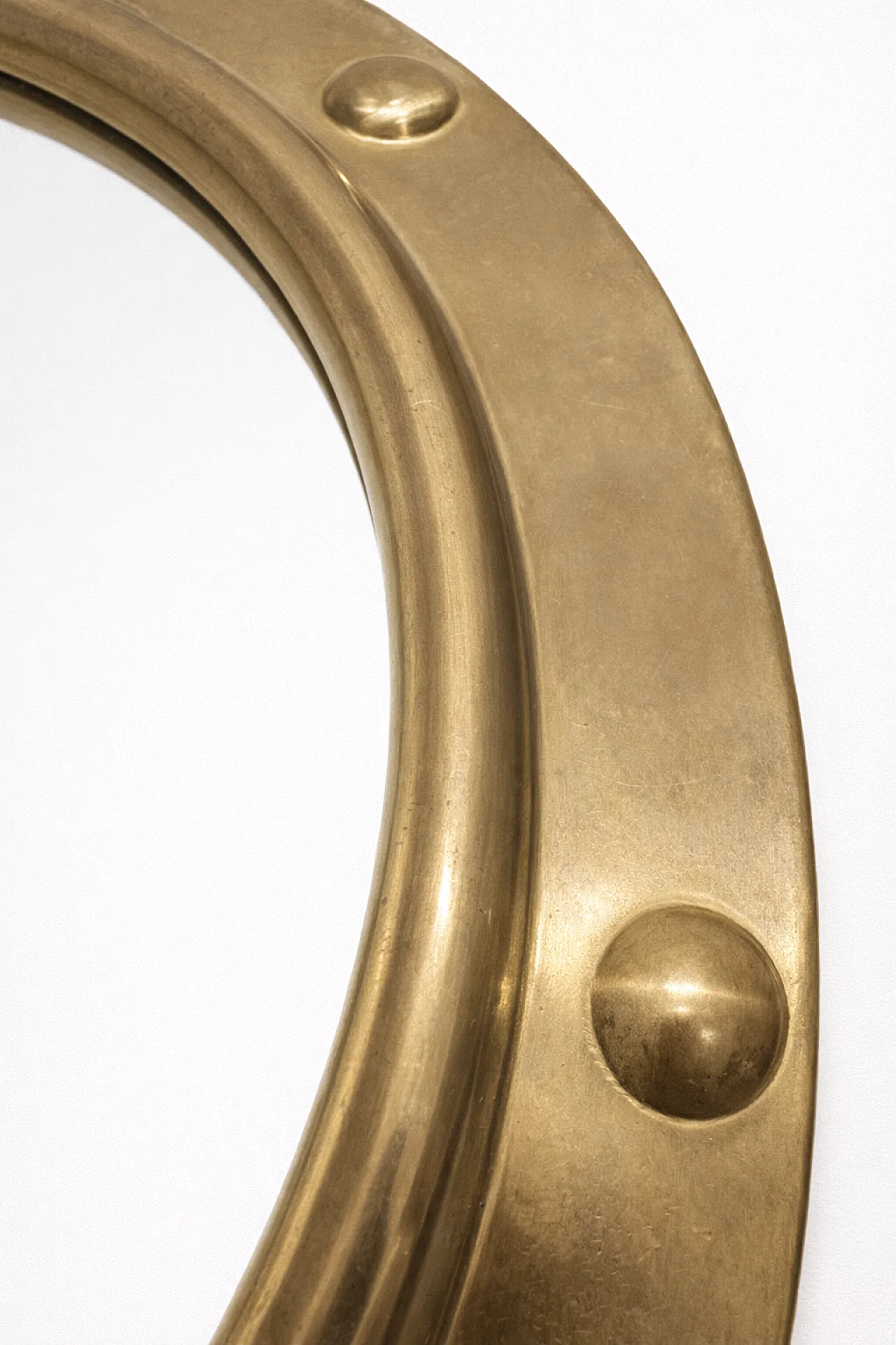Specchio Oblò in ottone di PEERAGE, metà '900 5