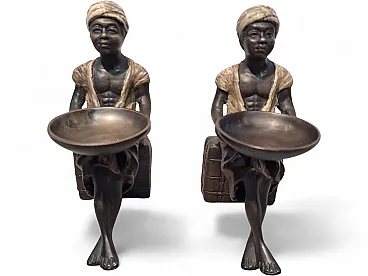 Coppia reggilibri raffigurante mori in bronzo antico orientalista