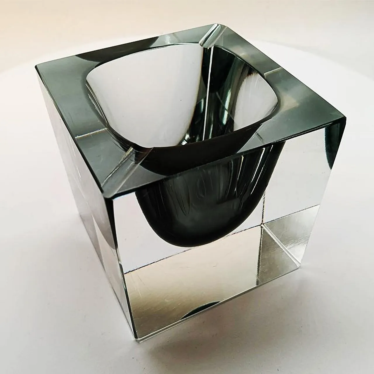 Posacenere cubo in vetro di Murano di Flavio Poli per Seguso, anni '60 3