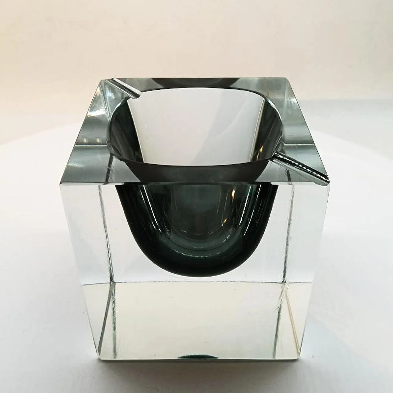 Posacenere cubo in vetro di Murano di Flavio Poli per Seguso, anni '60 4