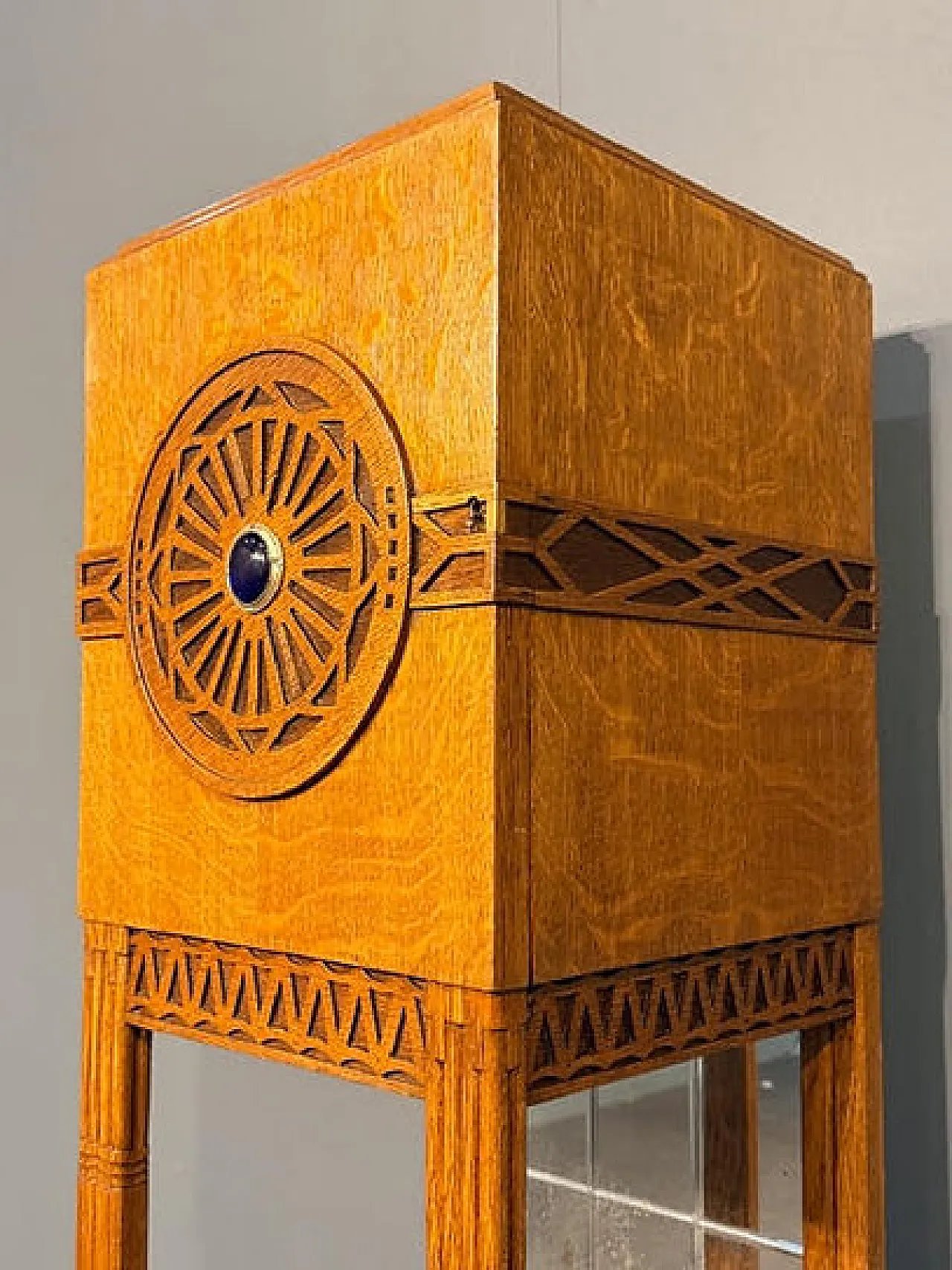 Pair of Liberty oak columns, early 20th century 7