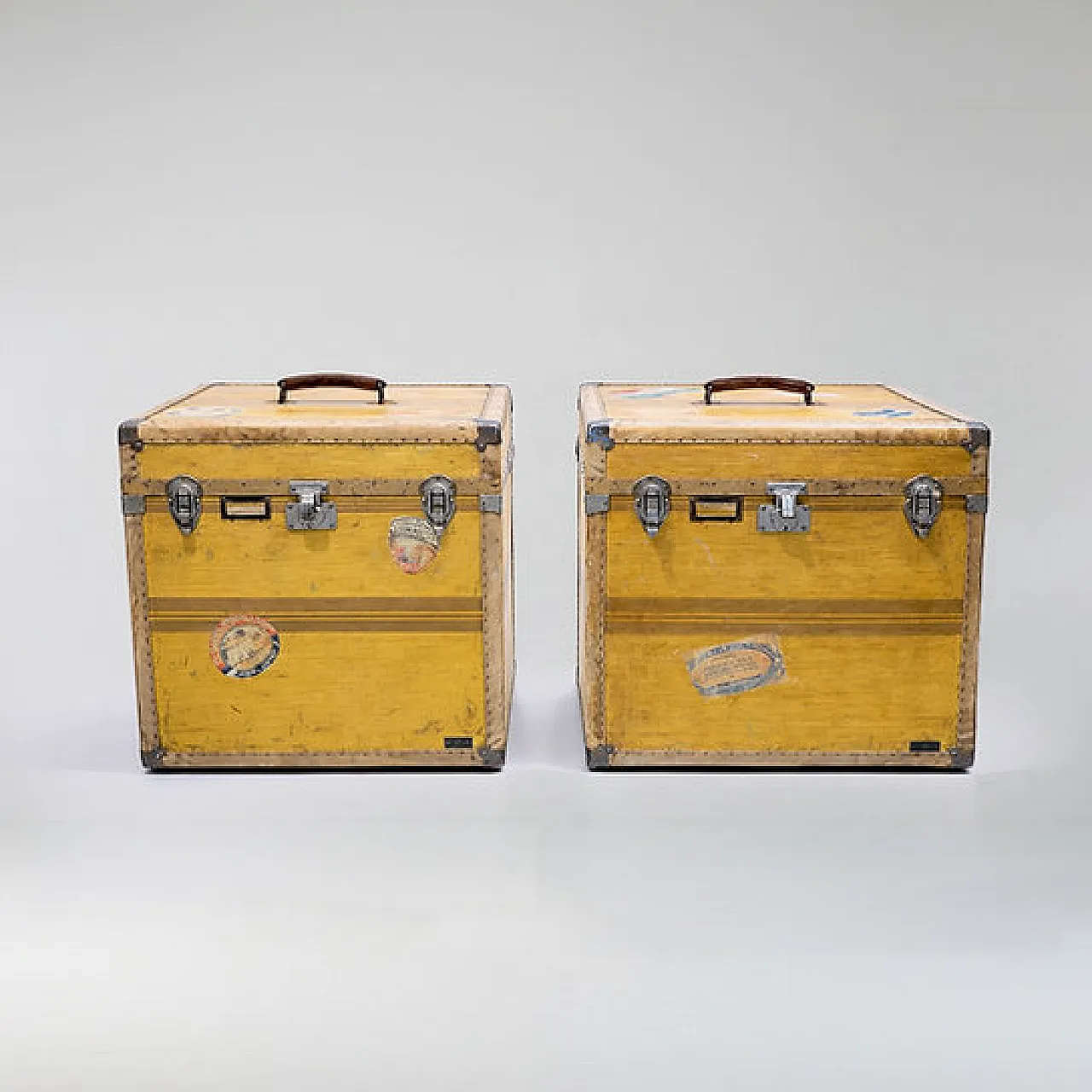 Pair of travel trunks, early 20th century 1