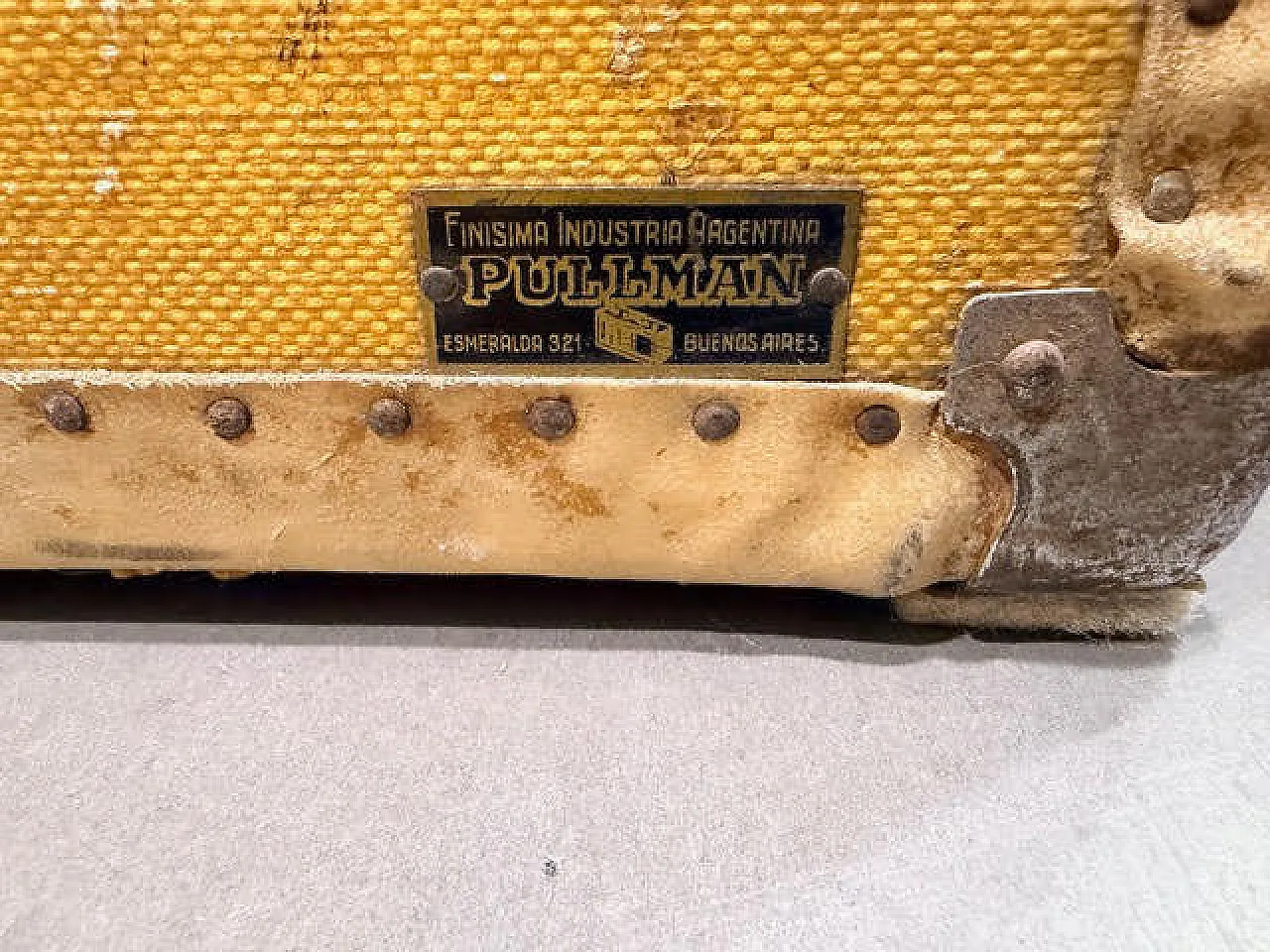 Pair of travel trunks, early 20th century 7