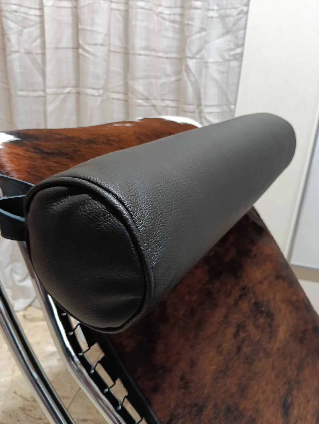 Chaise Longue LC4 1401 in spotted fur by Mdf Italia, 200s 25