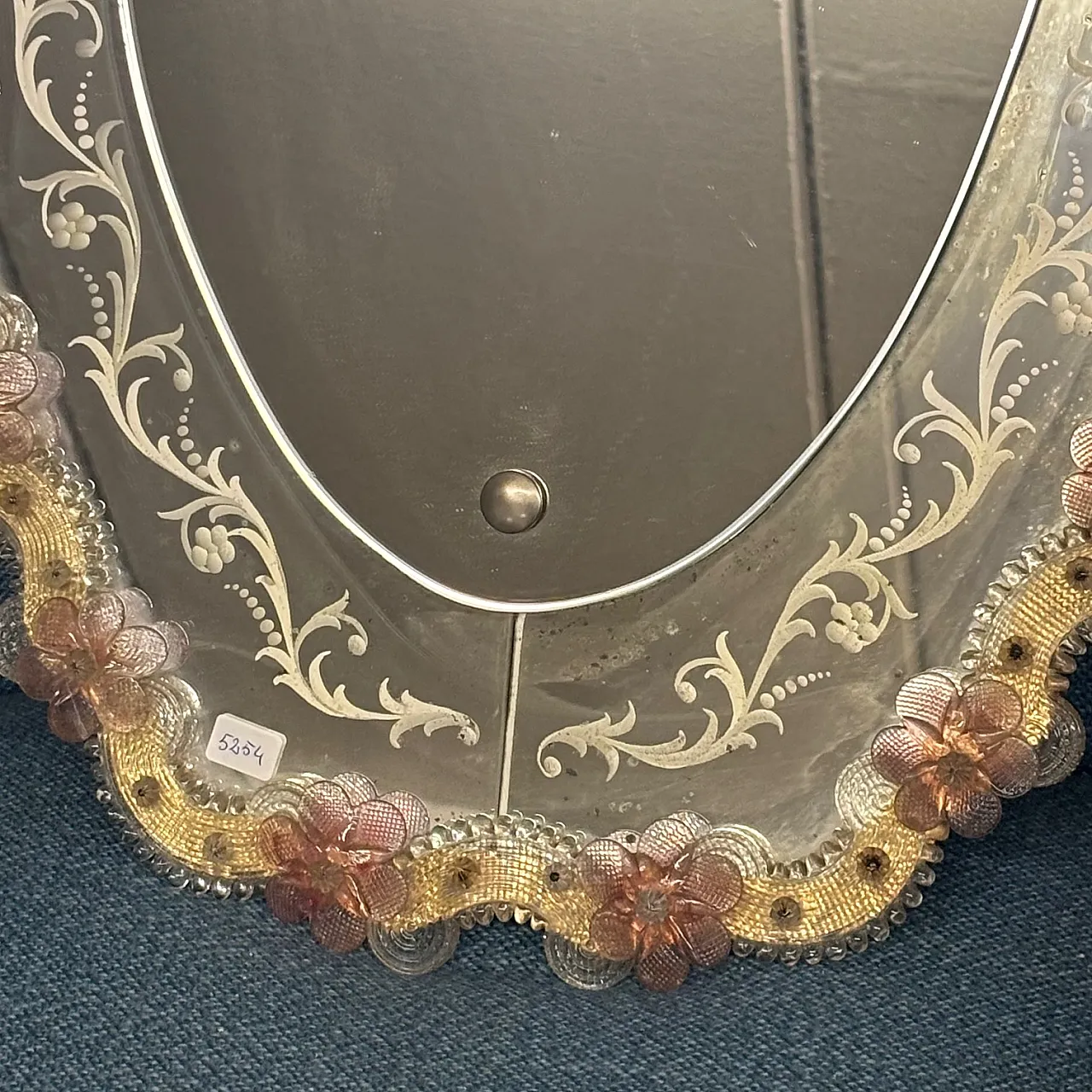 Specchio ovale in vetro veneziano, anni '70 3