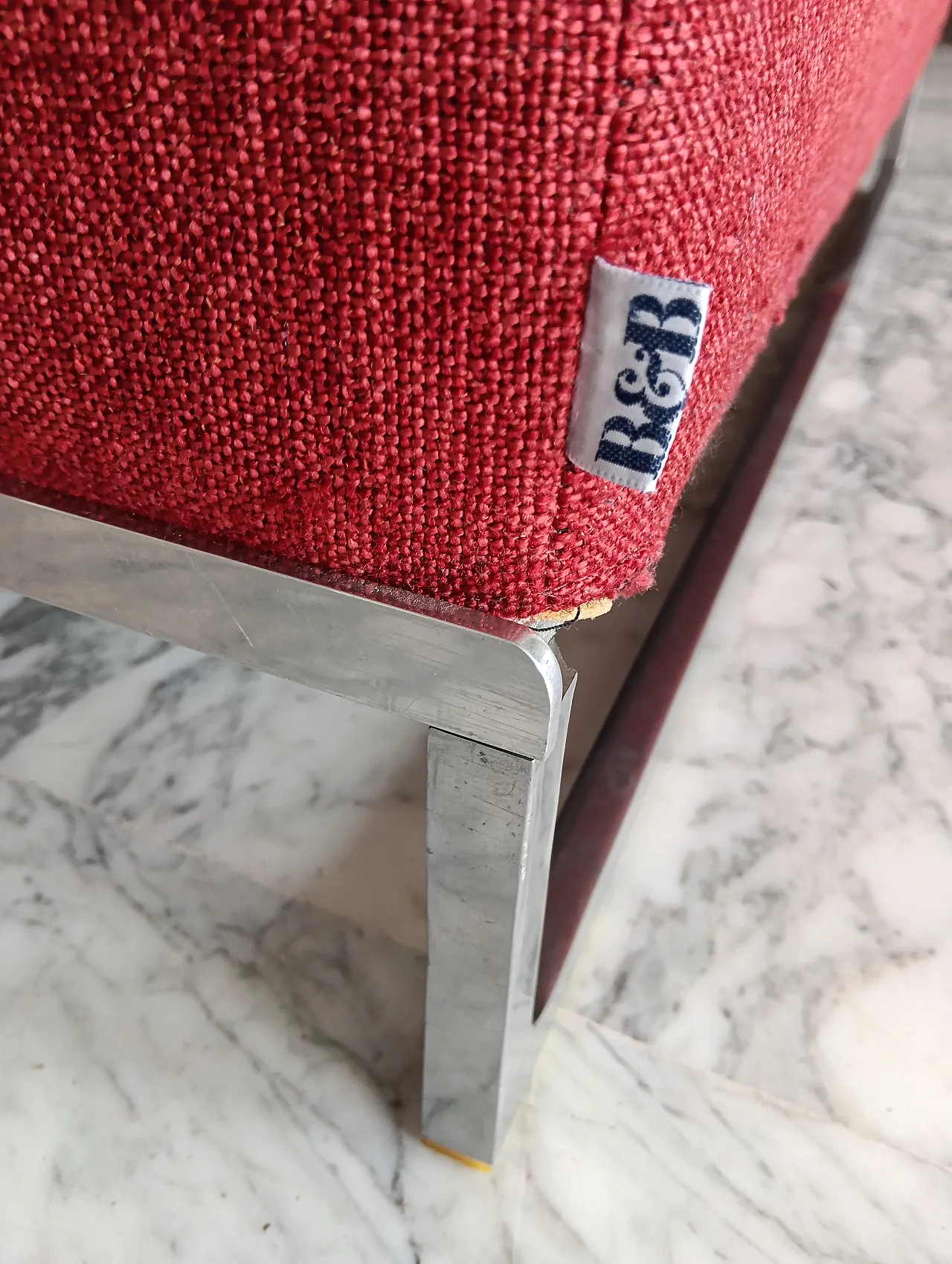 B&B ITALIA sofa SOLO 246 MAXALTO in red material cotton, 2000s 105