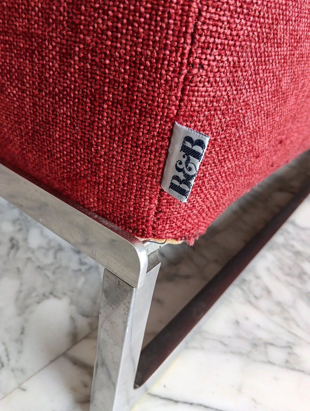 B&B ITALIA sofa SOLO 246 MAXALTO in red material cotton, 2000s 164