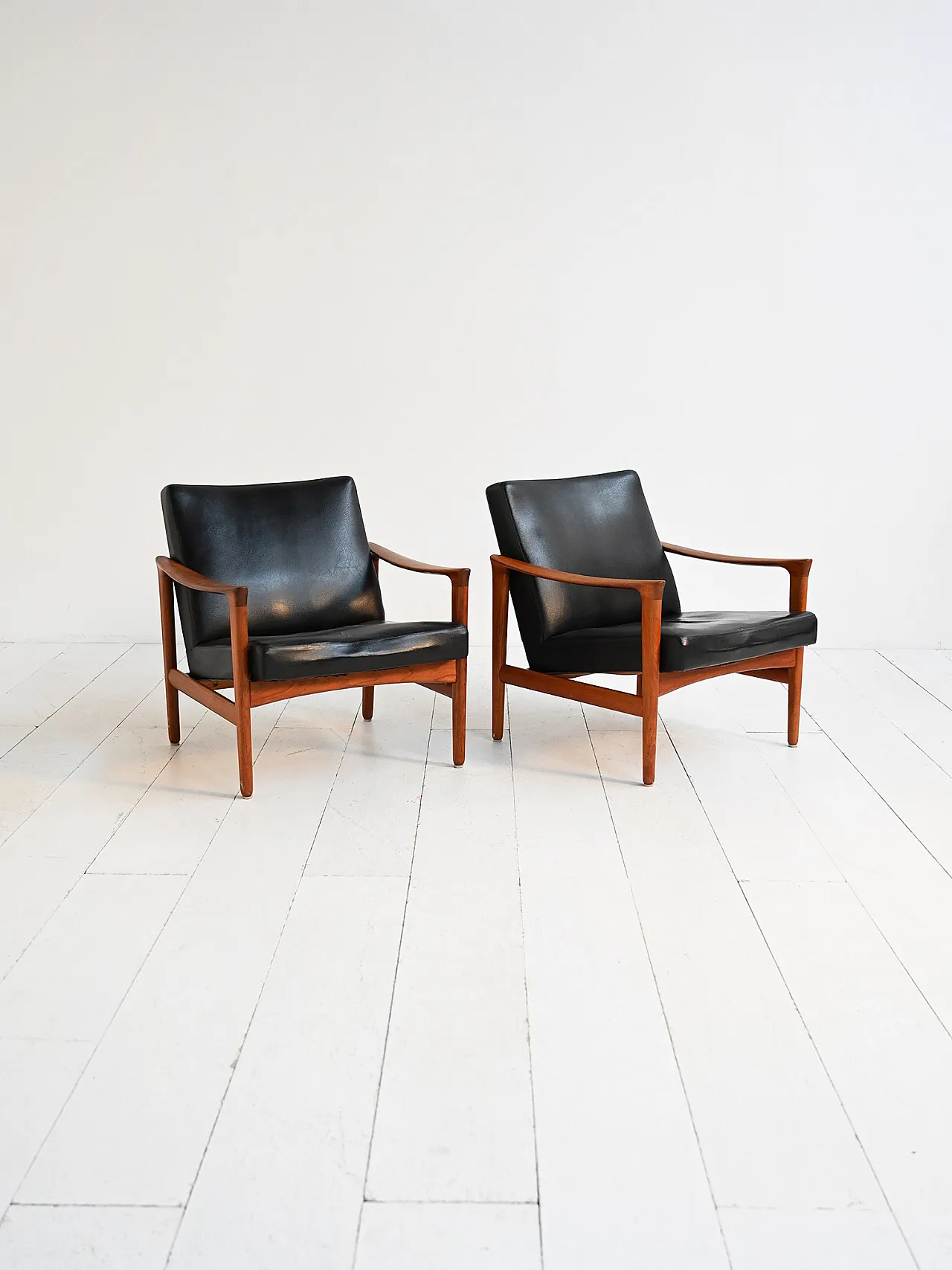 Pair of Oslo armchairs by Inge Andersson for Bröderna Anderssons, 60s 4