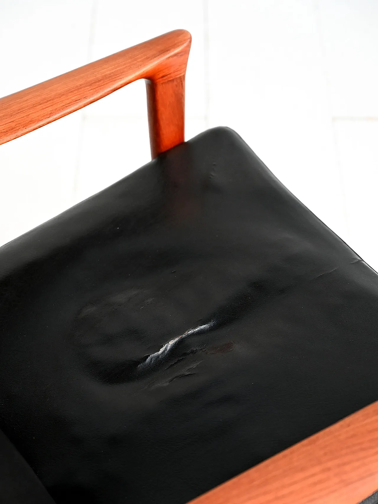 Pair of Oslo armchairs by Inge Andersson for Bröderna Anderssons, 60s 5
