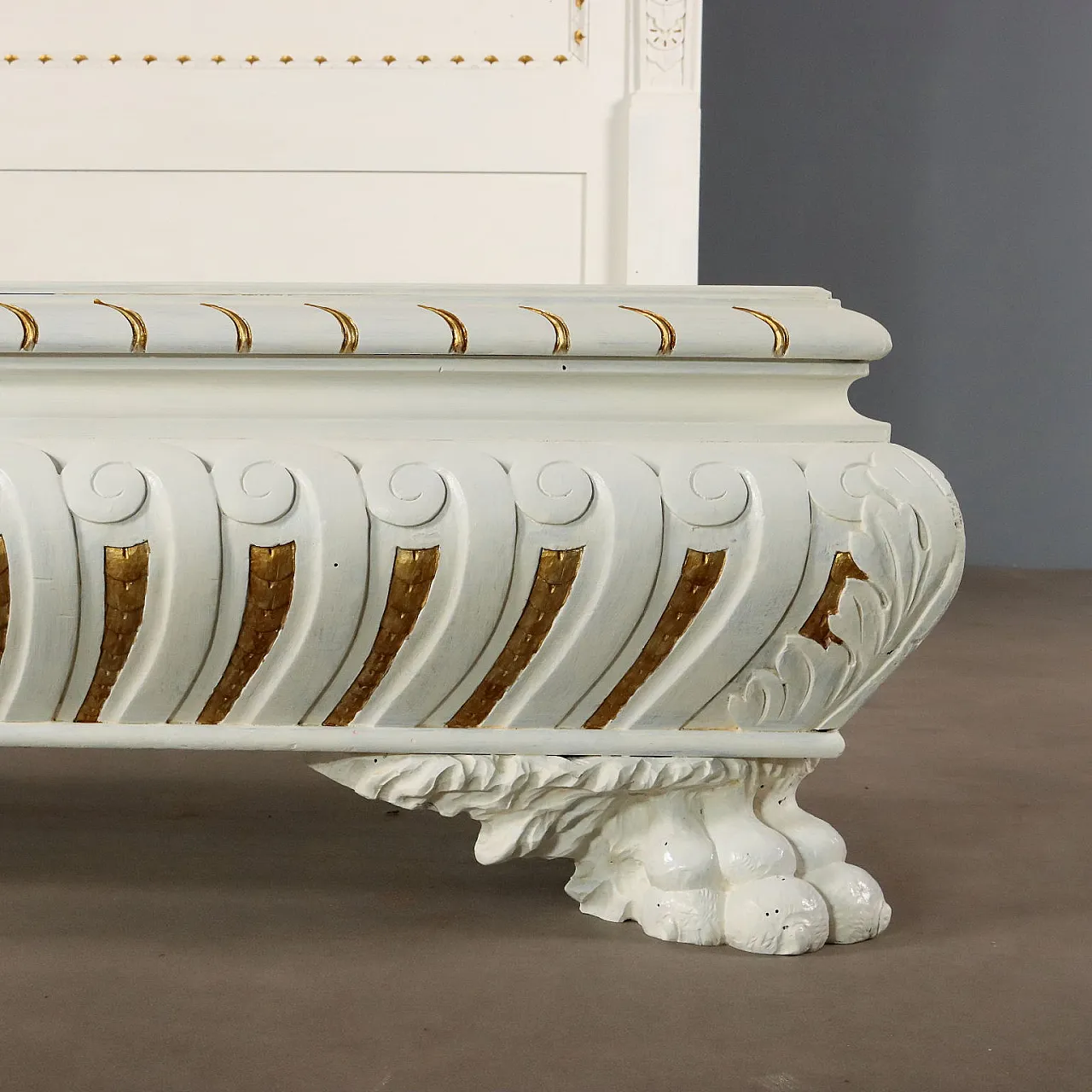 Neo-Renaissance style bed, 20th century 10