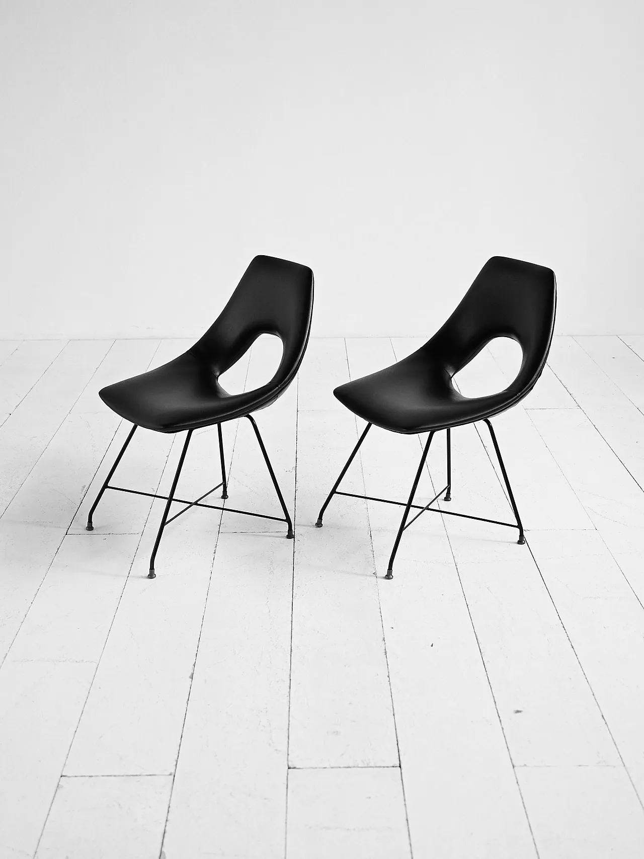Pair of Cosmos chairs by Augusto Bozzi, 50s 3