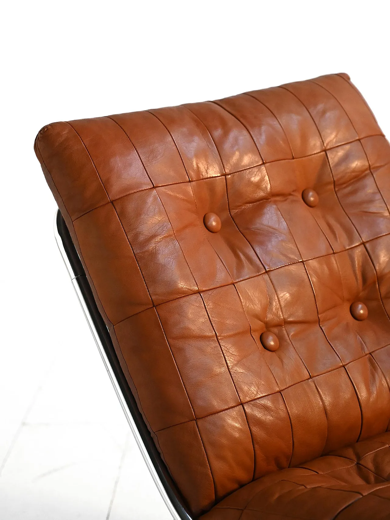 Black leather armchair attributed to Peter Hoyte, 1970s 5