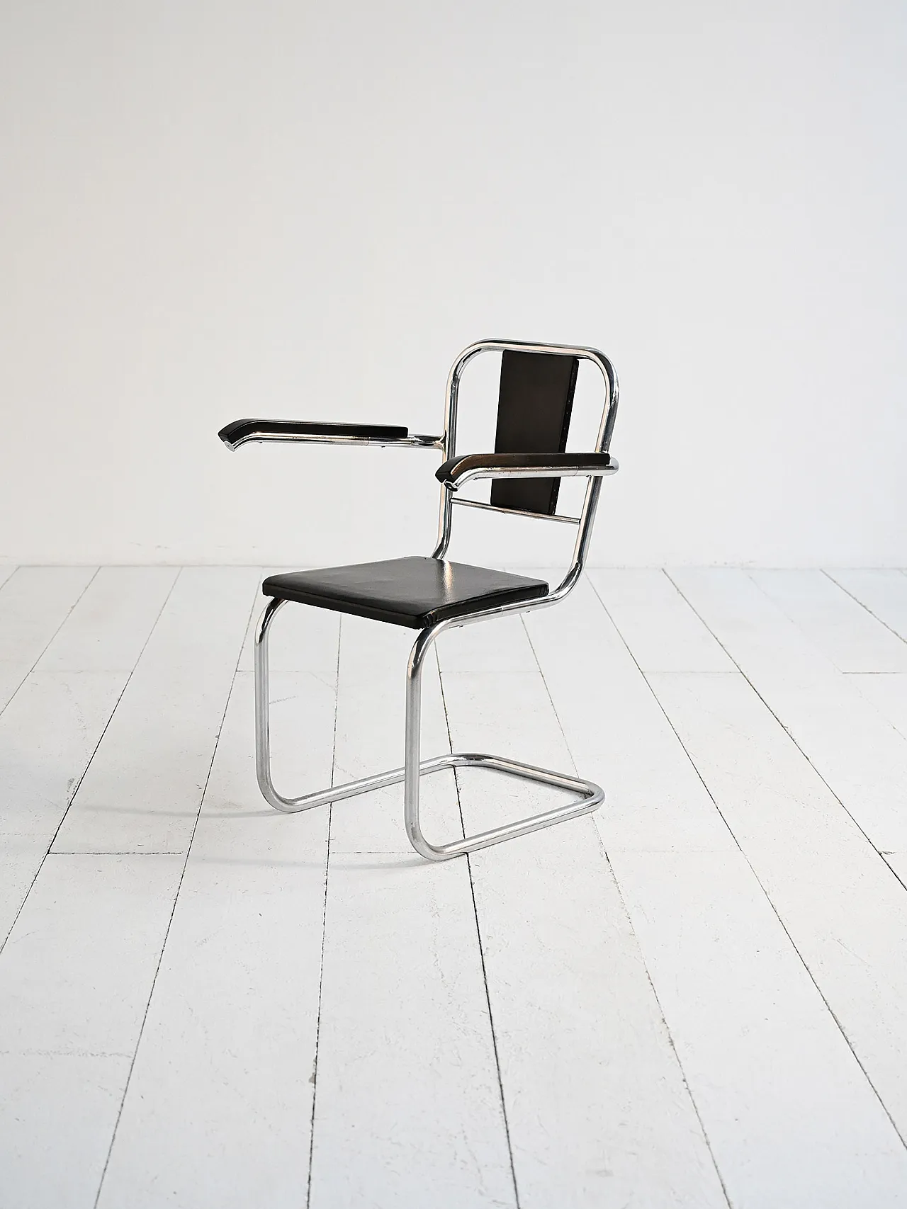 Scandinavian cantilever armchair in Bauhaus style, 1930s 2