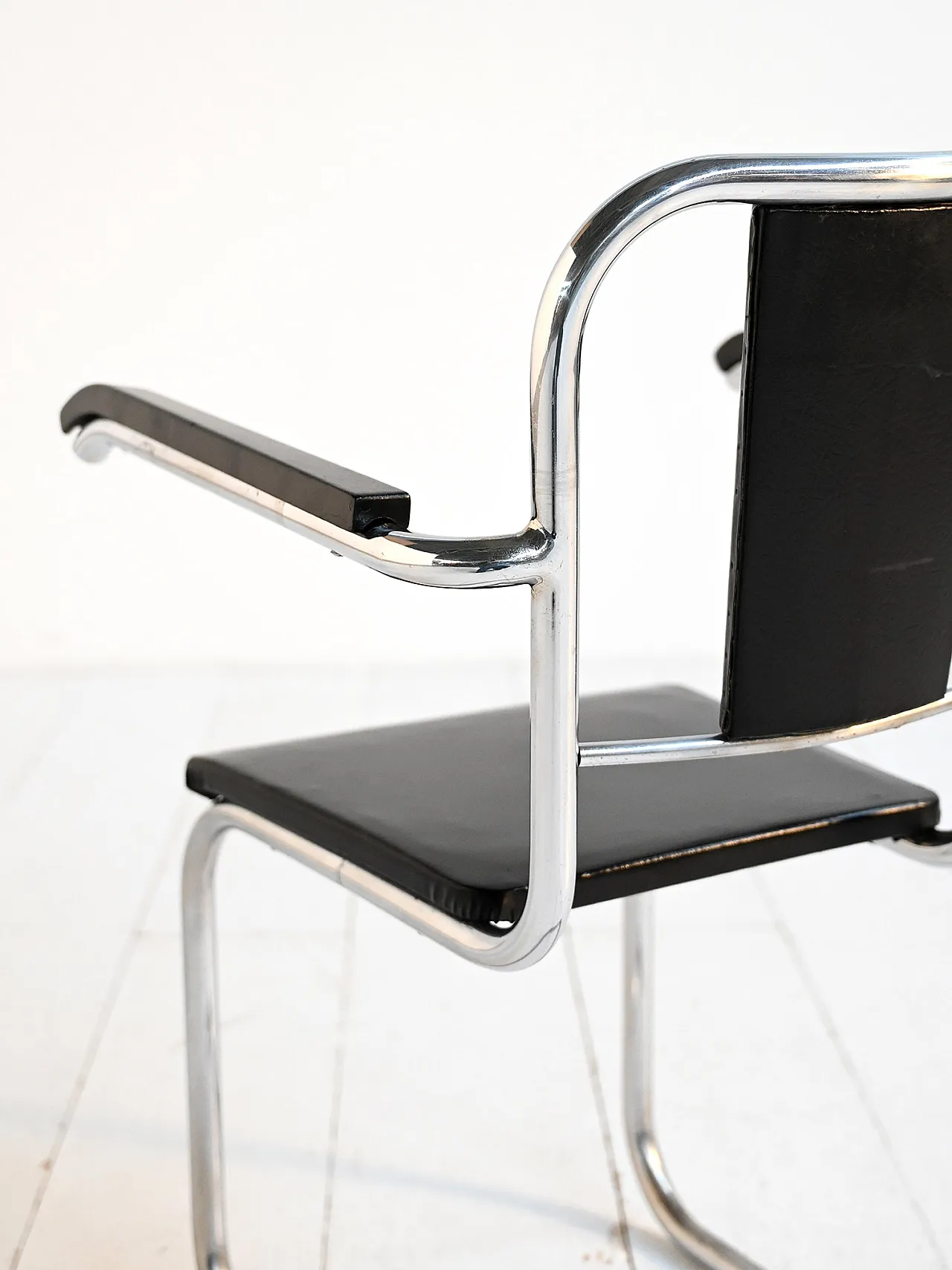 Scandinavian cantilever armchair in Bauhaus style, 1930s 5