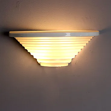 Lampada da parete Egisto 38 di A. Mangiarotti per Artemide, anni '80